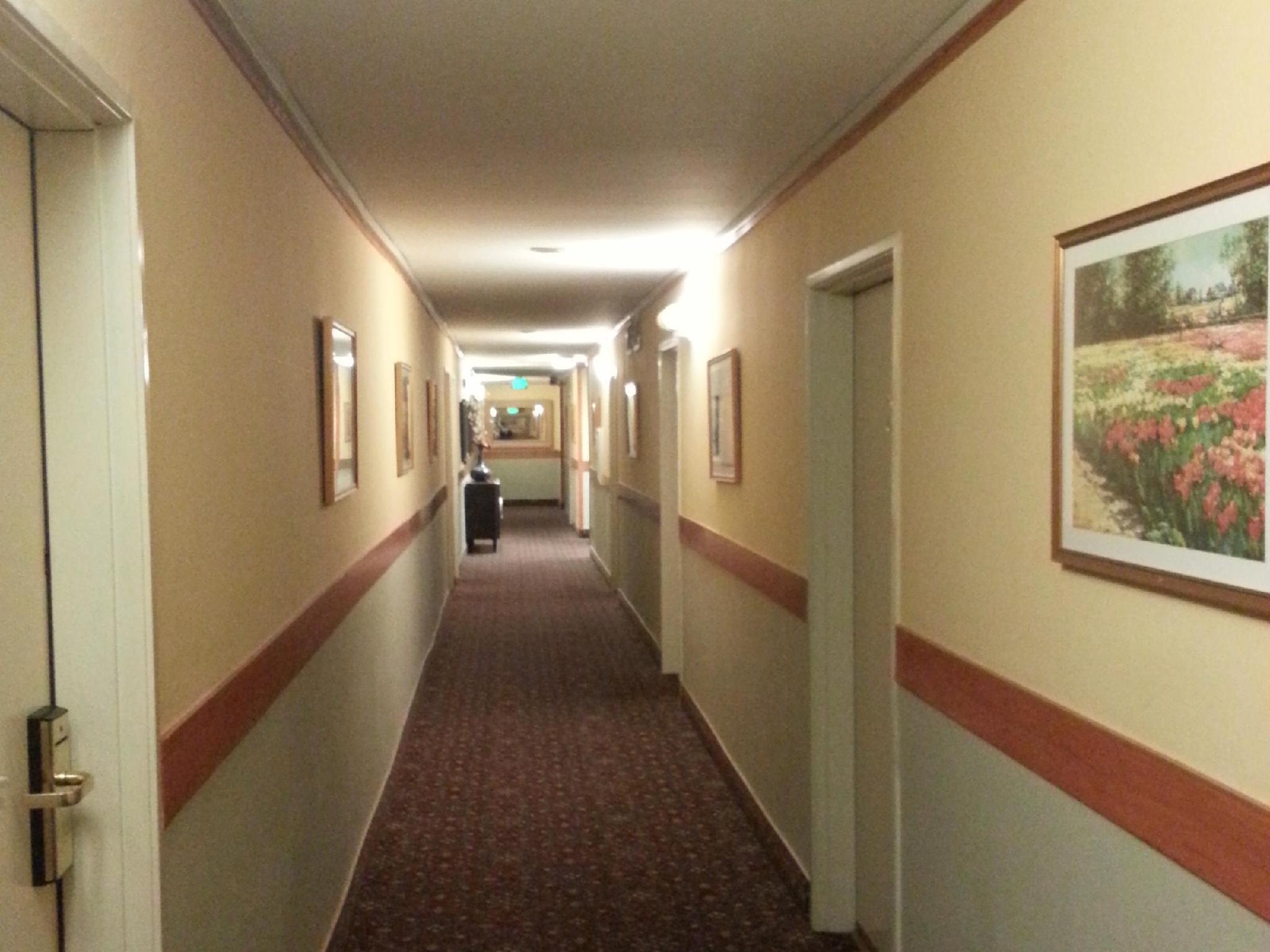 Ramada By Wyndham Los Angeles/Wilshire Center Exterior photo